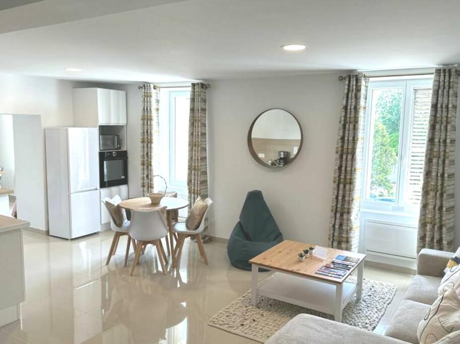 Ferienwohnung Cocoon 52 M2 New, Beautiful View Castle And Mountain Foix Exterior foto